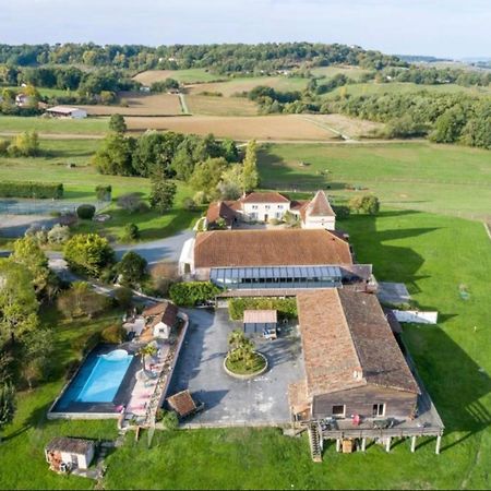 Hotel Domaine De Villot Sainte-Colombe-de-Villeneuve Esterno foto
