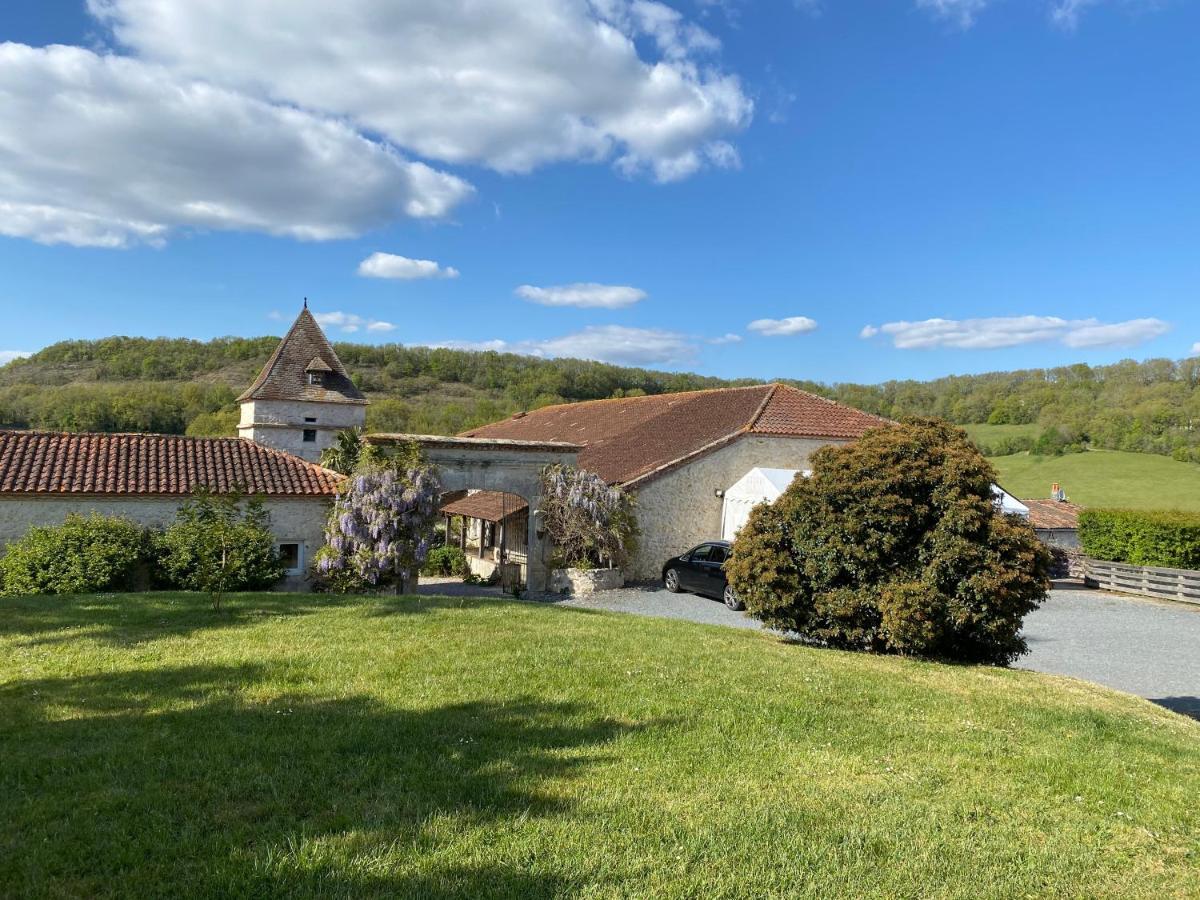 Hotel Domaine De Villot Sainte-Colombe-de-Villeneuve Esterno foto