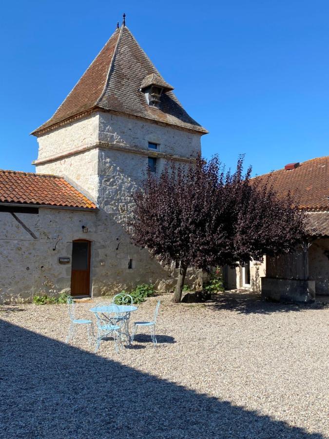 Hotel Domaine De Villot Sainte-Colombe-de-Villeneuve Esterno foto