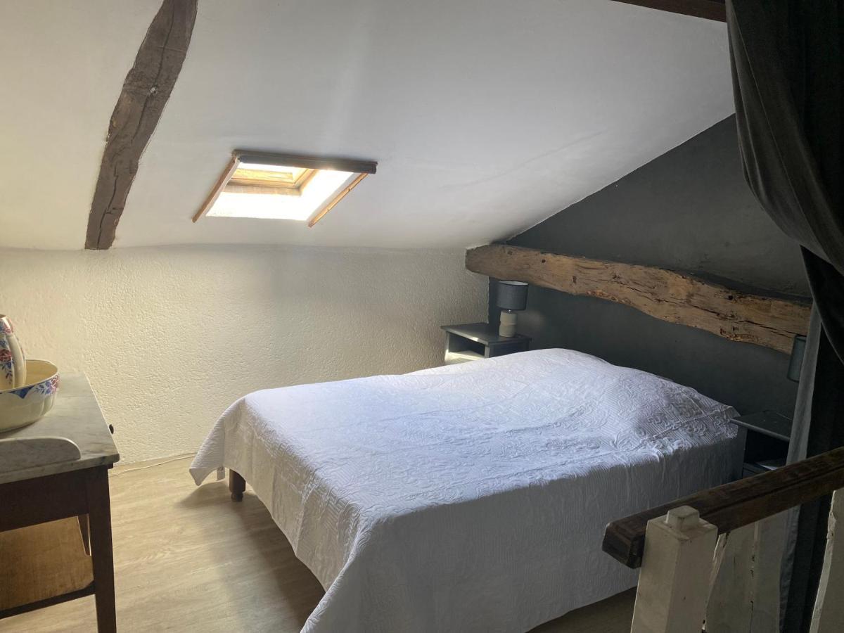 Hotel Domaine De Villot Sainte-Colombe-de-Villeneuve Esterno foto