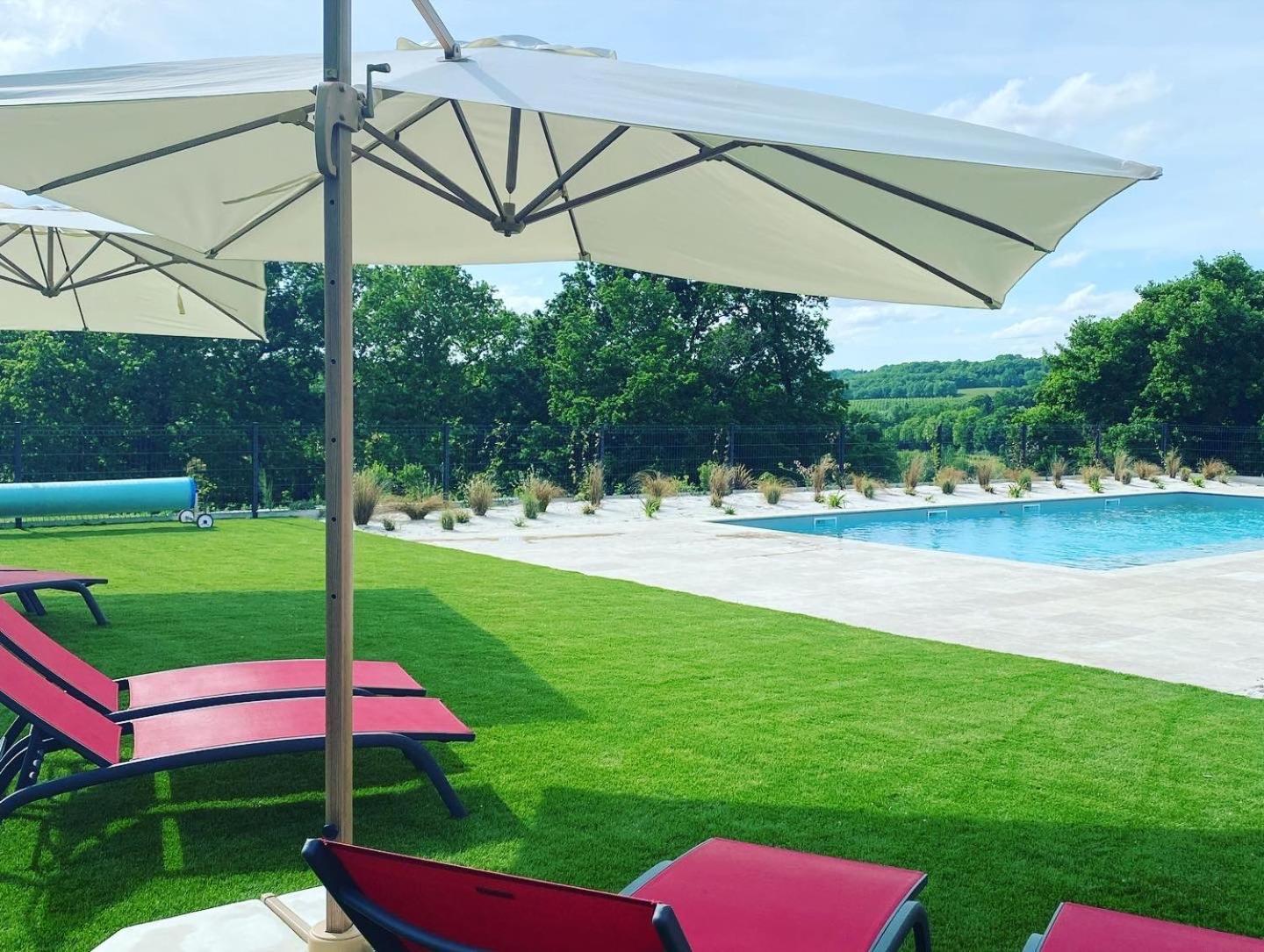 Hotel Domaine De Villot Sainte-Colombe-de-Villeneuve Esterno foto