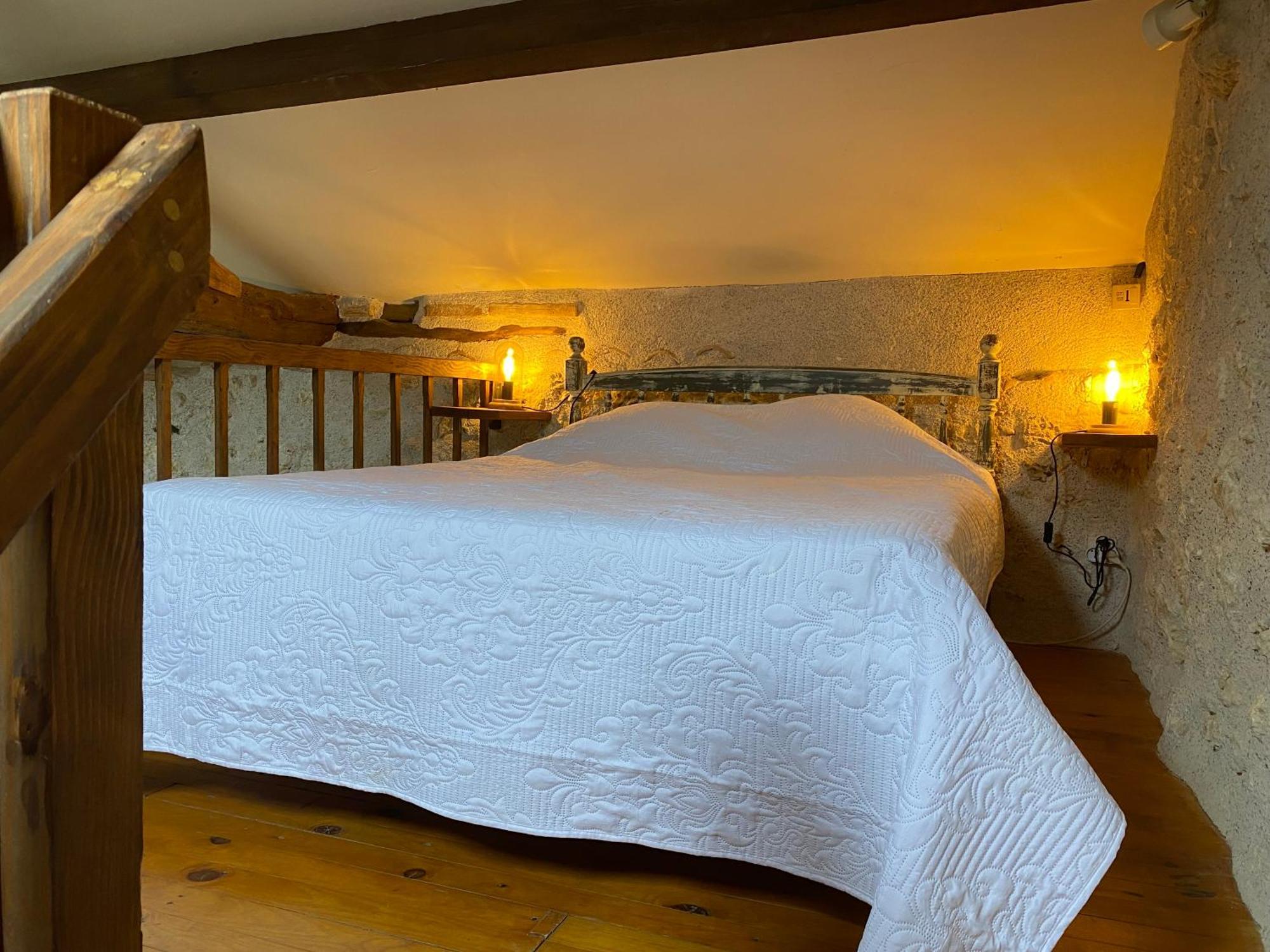 Hotel Domaine De Villot Sainte-Colombe-de-Villeneuve Esterno foto